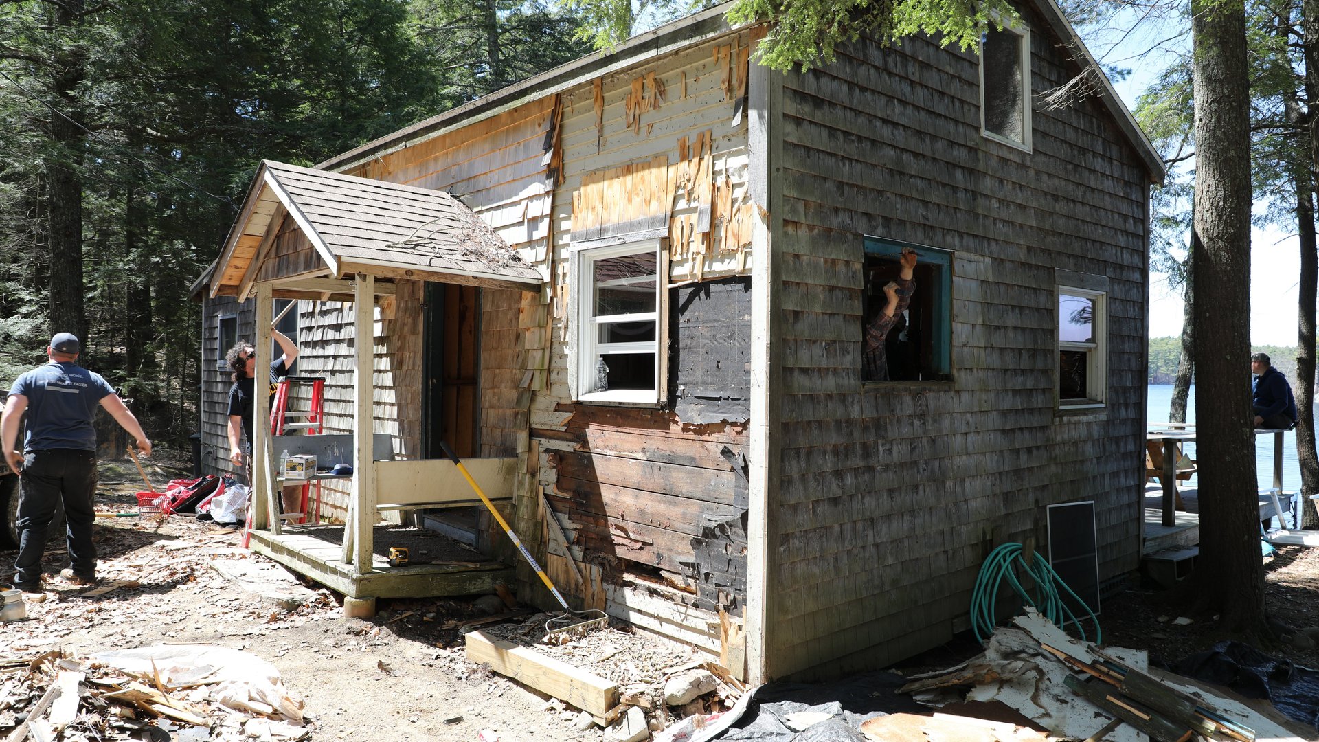 Maine Cabin Masters