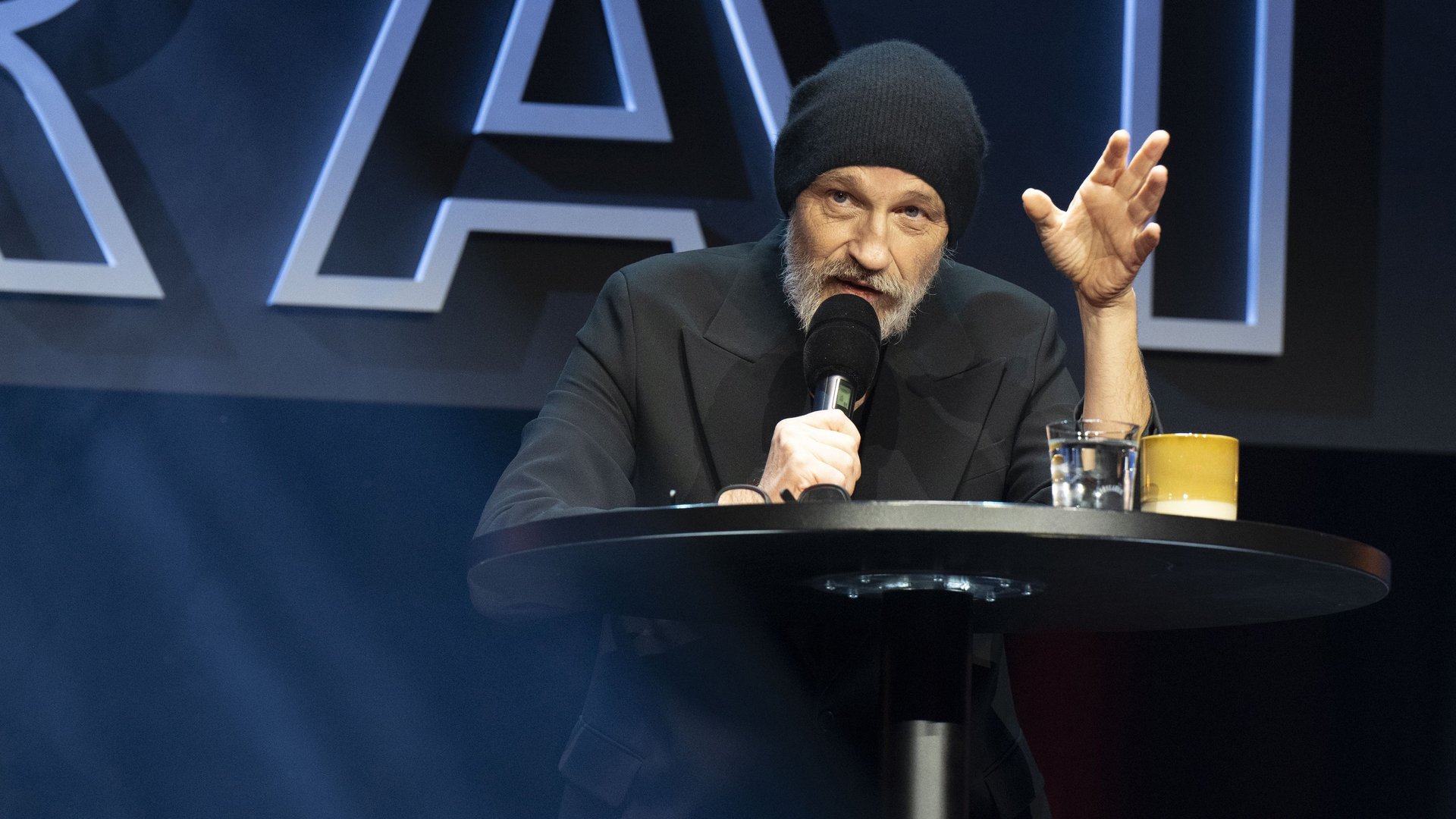 Torsten Sträter - Tænd for det lange lys!
