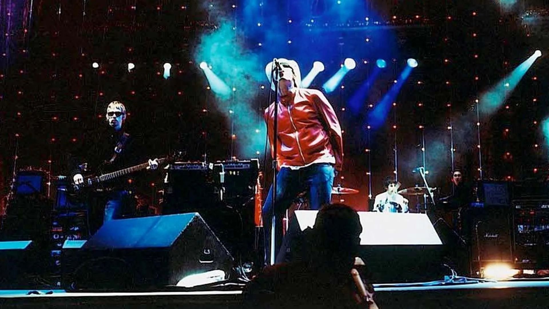 Oasis - Live at Manchester City Stadium,